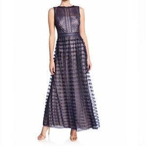 TADASHI SHOJI NWT Embroidered Mesh Gown 8